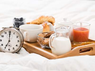 Медики назвали лучшее время для завтрака