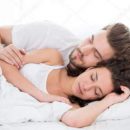 Психологи рассказали, почему важно супругам спать отдельно
